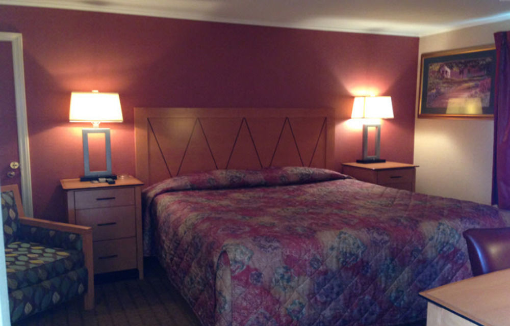 Wilbraham Inn Ludlow Экстерьер фото