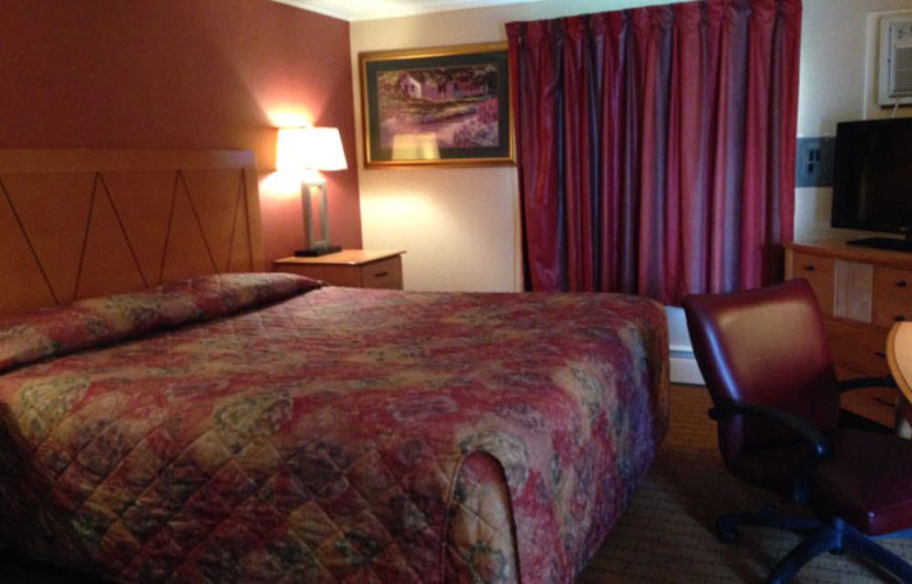 Wilbraham Inn Ludlow Экстерьер фото