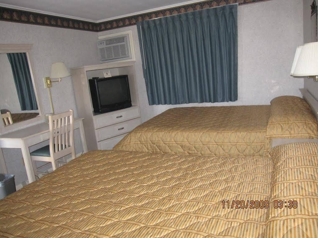 Wilbraham Inn Ludlow Экстерьер фото