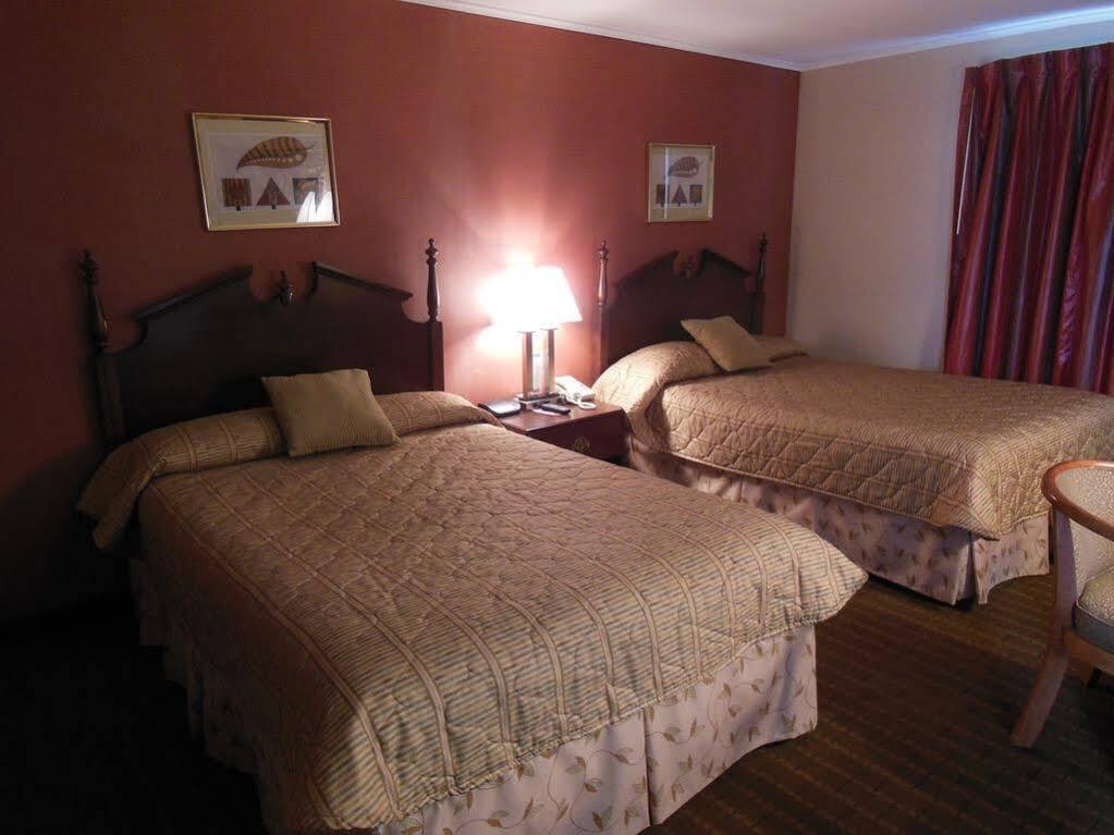 Wilbraham Inn Ludlow Экстерьер фото
